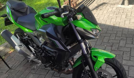 KAWASAKI Z500 KAWASAKI Z500